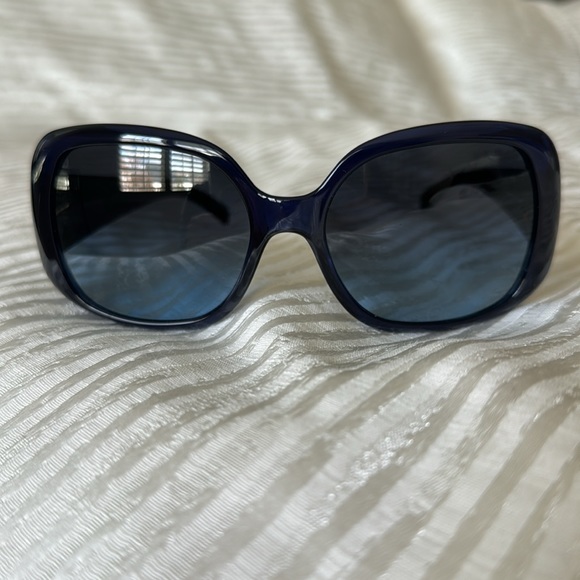 Tory Burch navy gradient lens sunglasses - Picture 9 of 11